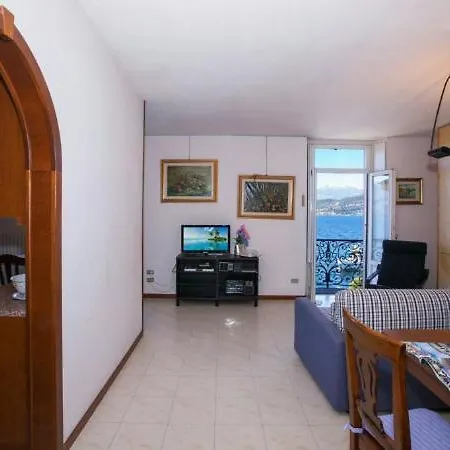 Sleeps 4 *